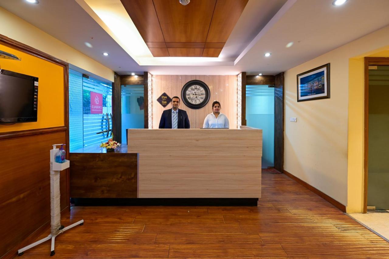 Hotel Emarald, Νέο Δελχί Εξωτερικό φωτογραφία