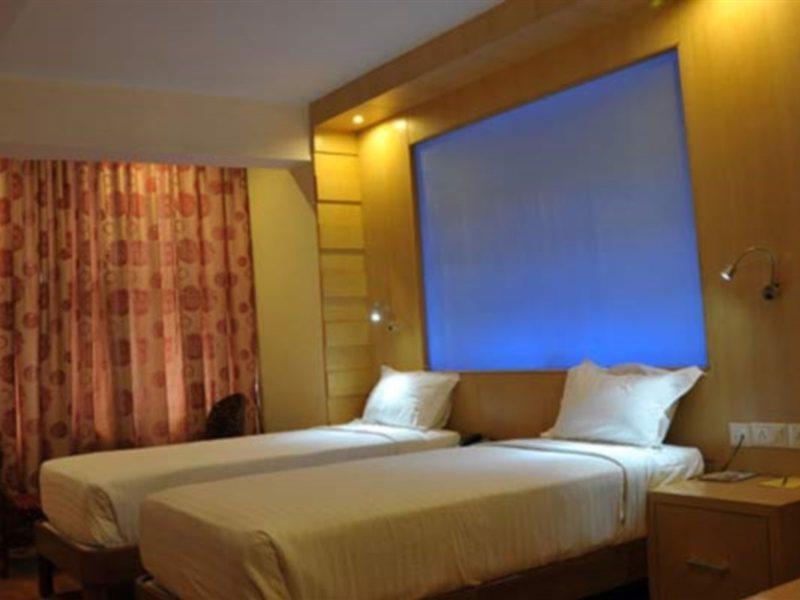 Hotel Emarald, Νέο Δελχί Εξωτερικό φωτογραφία
