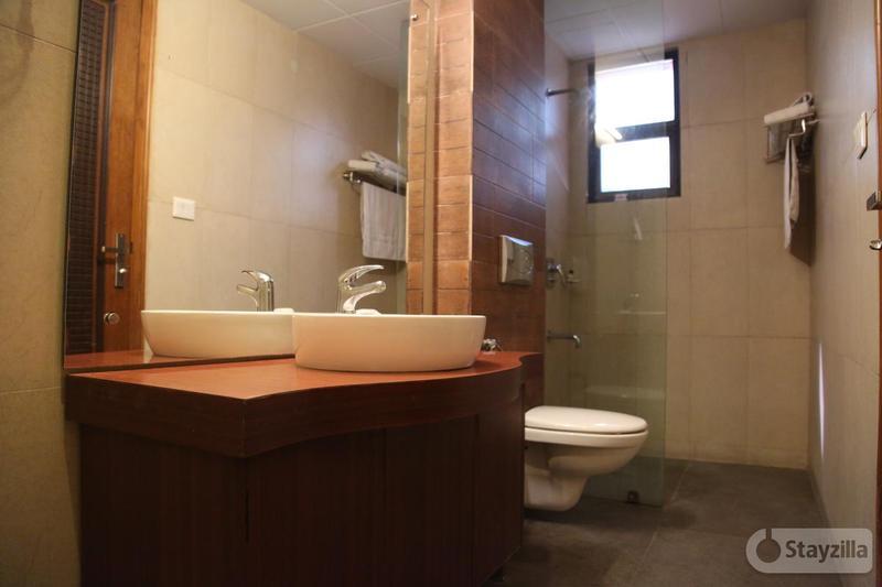Hotel Emarald, Νέο Δελχί Εξωτερικό φωτογραφία